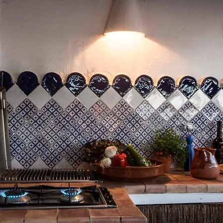 Ana Maria - Townhouse *