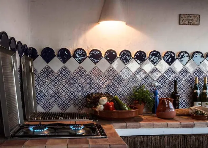 Ana Maria - Townhouse *