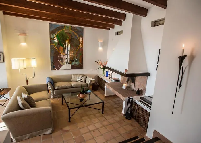 Ana Maria - Townhouse